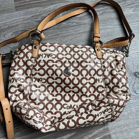 Coach Leah Optic Art Coated Canvas Convertible Shoulder Bag - Picture 2 of 8